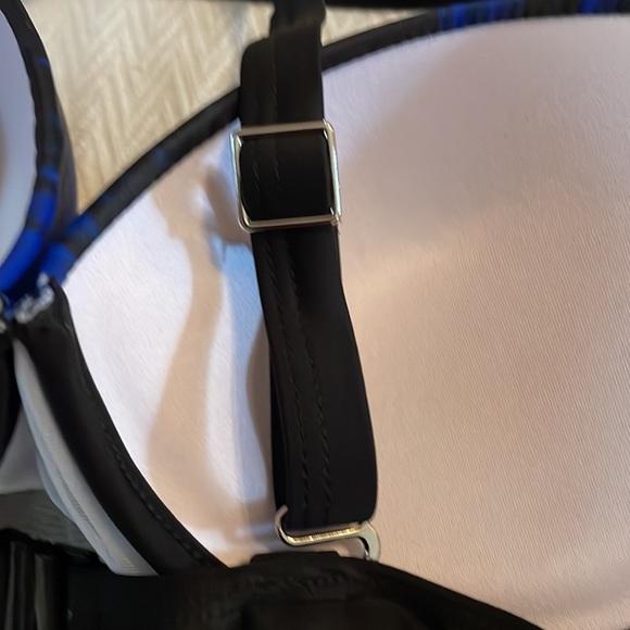 Bathing suit - Picture 8 of 9